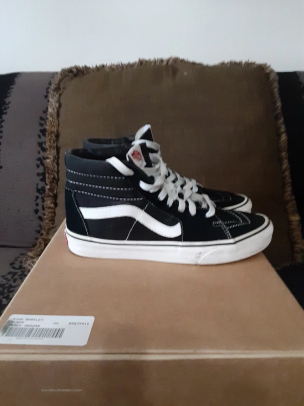 Vans - Picture 3 of 3